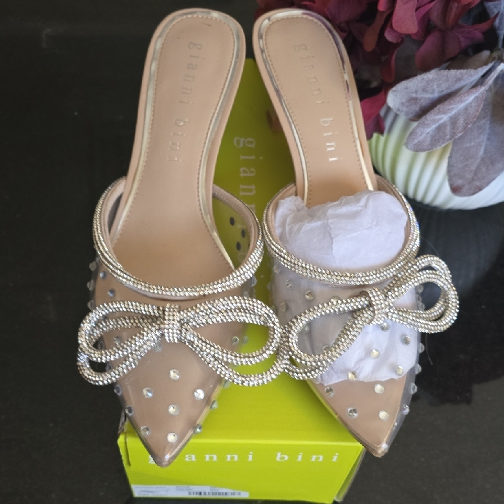 Gianni Bini Silver Studded Bow Heels